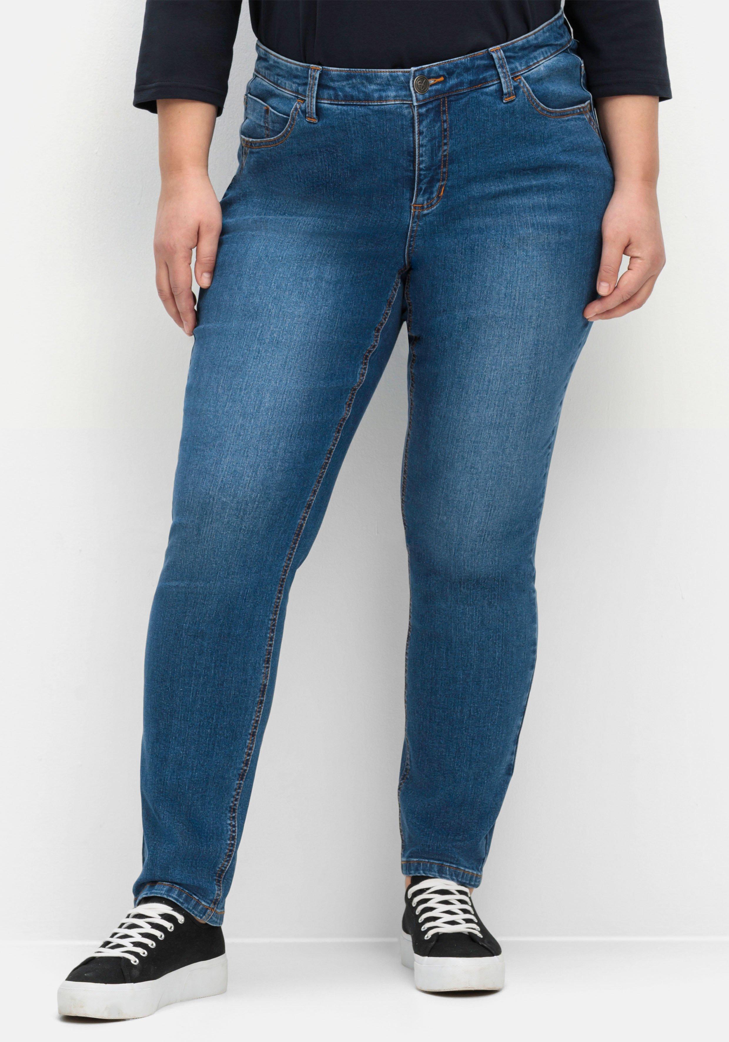Schmale Jeans in Curvy-Schnitt VERENA