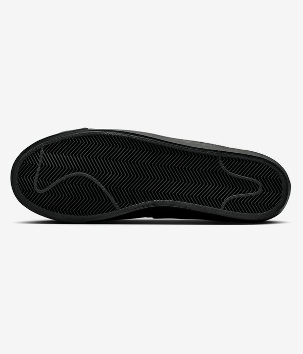 Nike SB Zoom Blazer Low Pro GT Schuh (black black black)