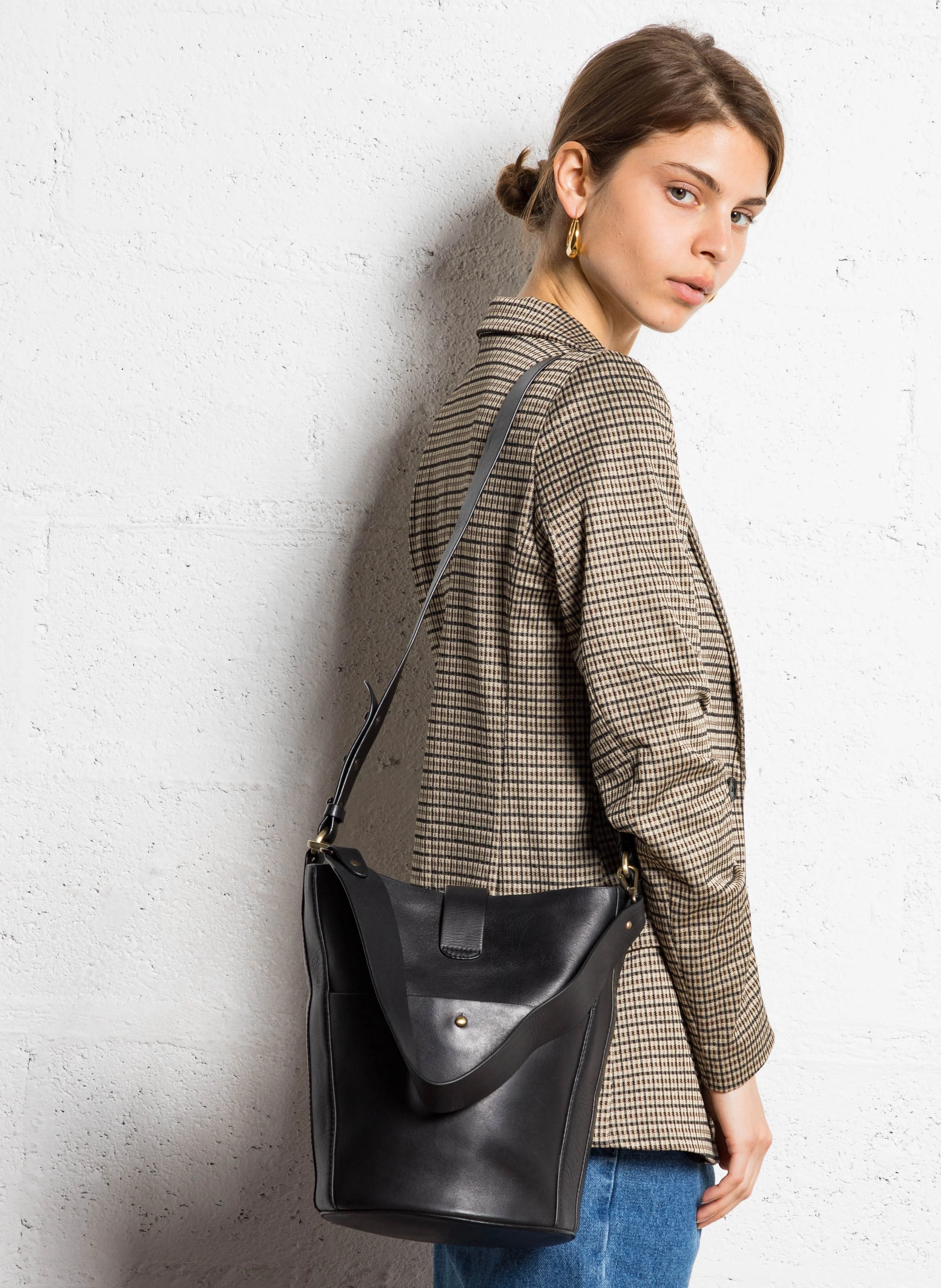 GABRIEL - Sac seau en cuir | Noir