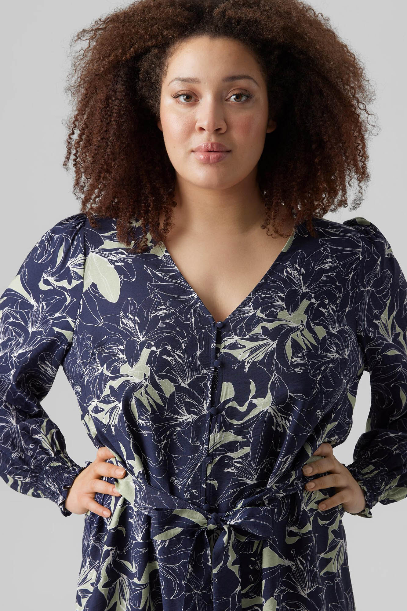 Vestido curto de manga comprida plus size - Azul marinho