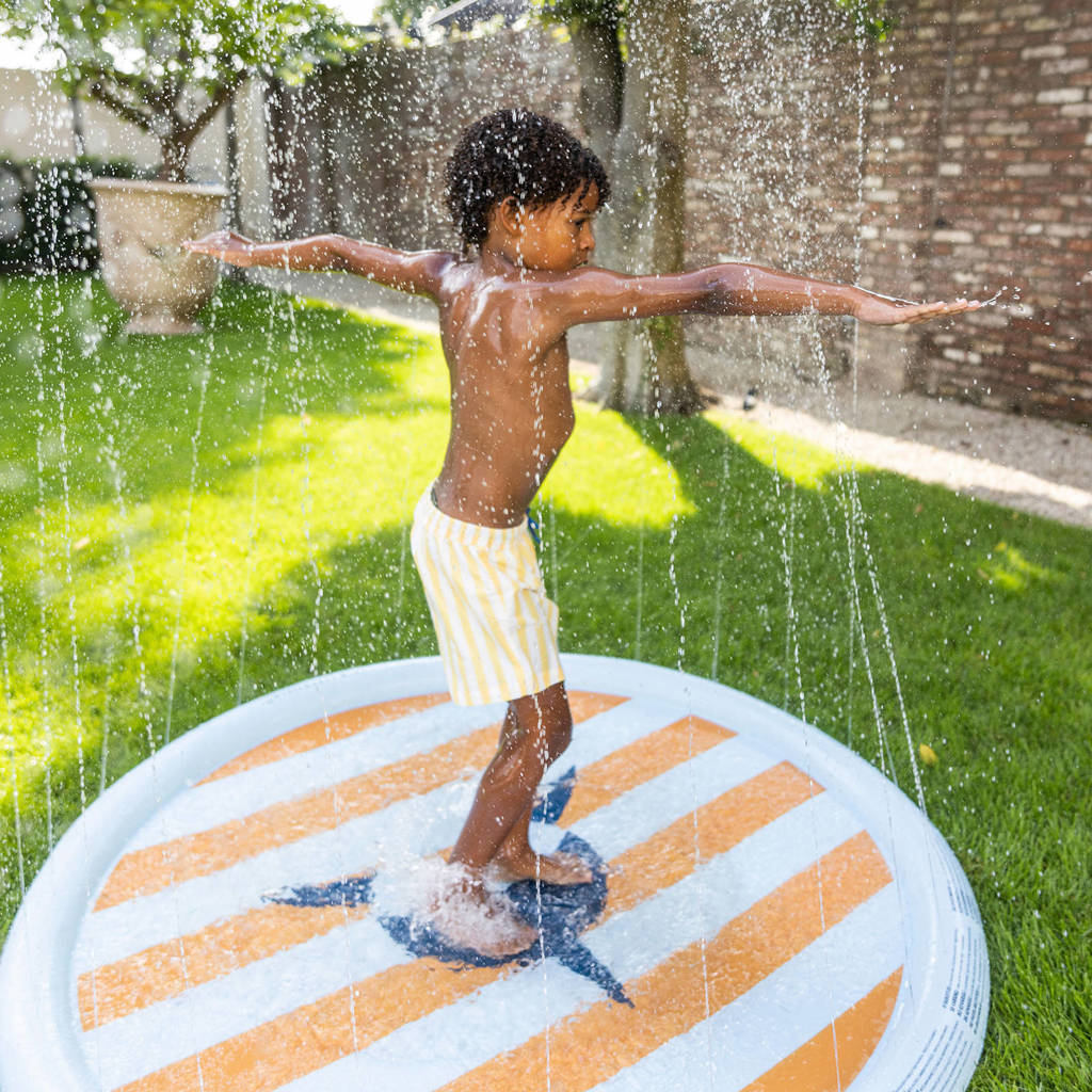 Shark Sprinkler mat