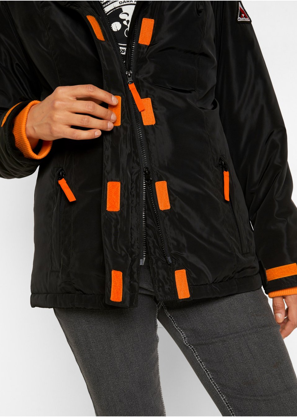 Veste outdoor à capuche amovible