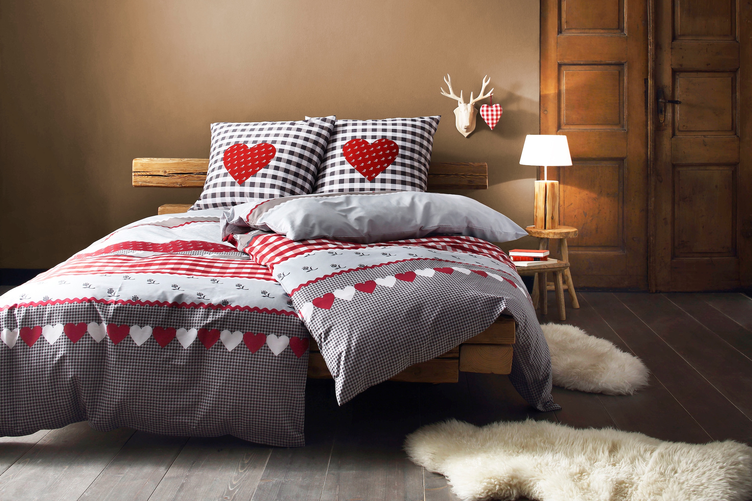 CASATEX Bettwäsche »Herz-Karo« 2 Stk. niedlichem Herz-Karo Design
