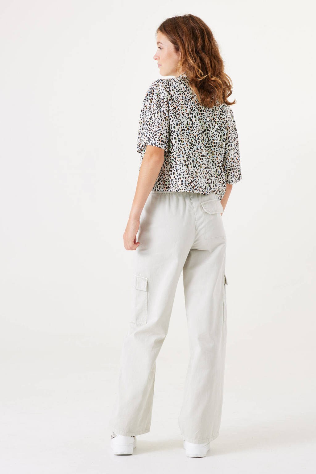 Garcia low waist loose fit cargobroek ecru