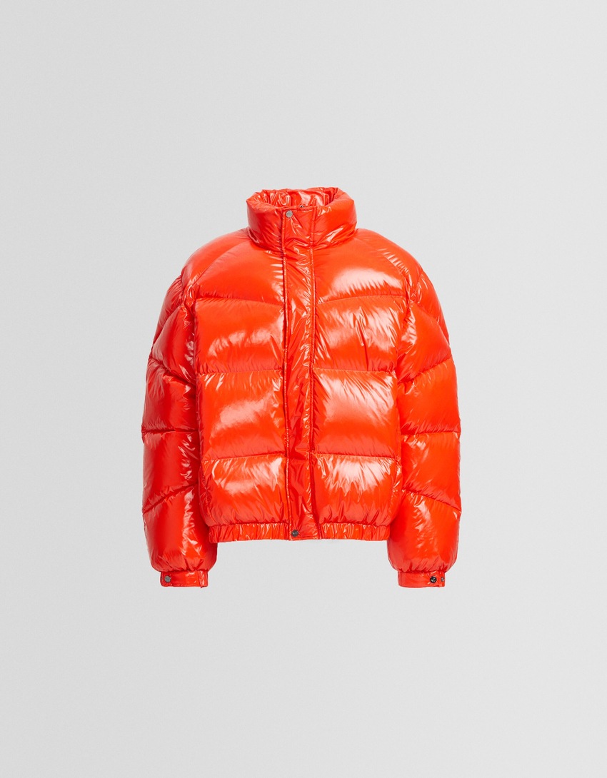 Jaqueta puffer Generation Bershka com efeito vinil