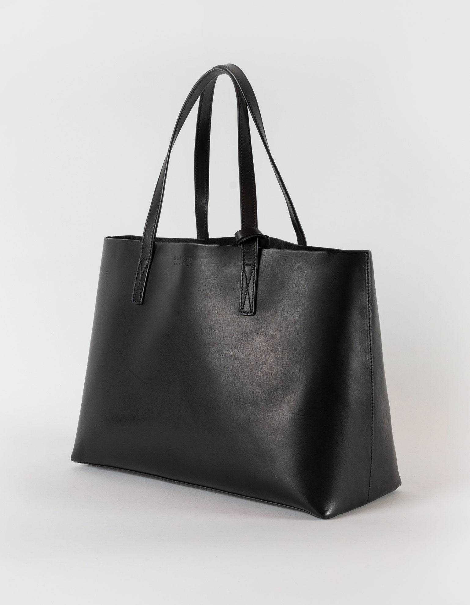 Sam Shopper - Black Classic Leather