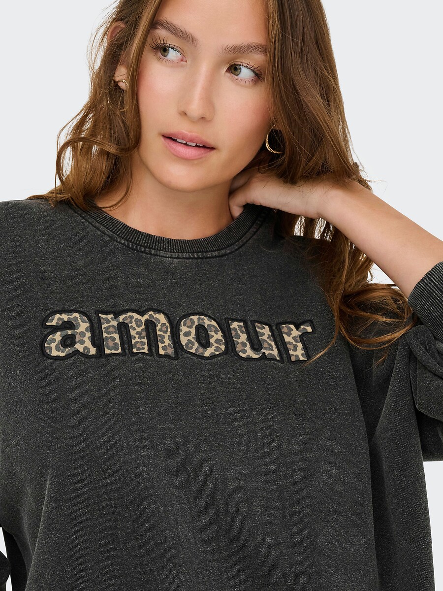 SOMENTE<br>Suéter com a inscrição 'amour' em estampa de leopardo