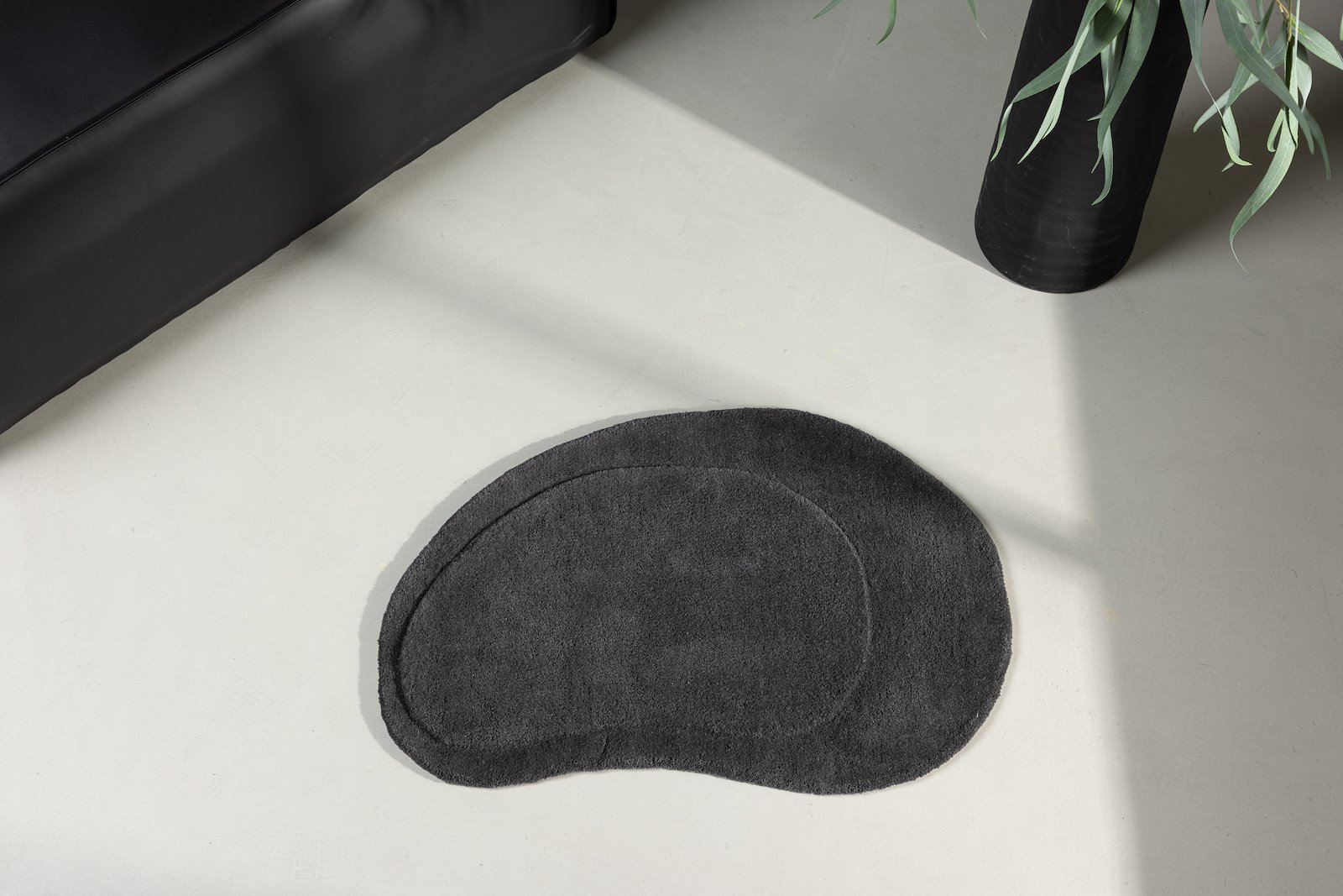 Sten badematte Badematte 75x50, mørk grå