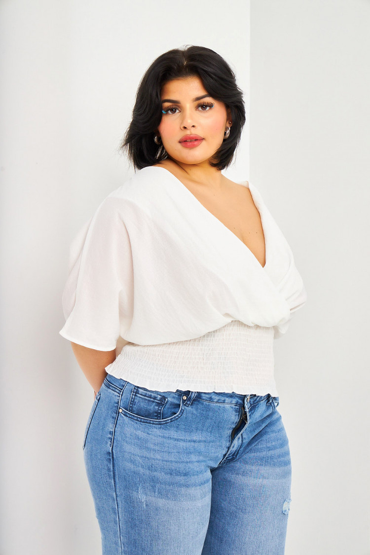 Blouse blanche croisée manches courtes