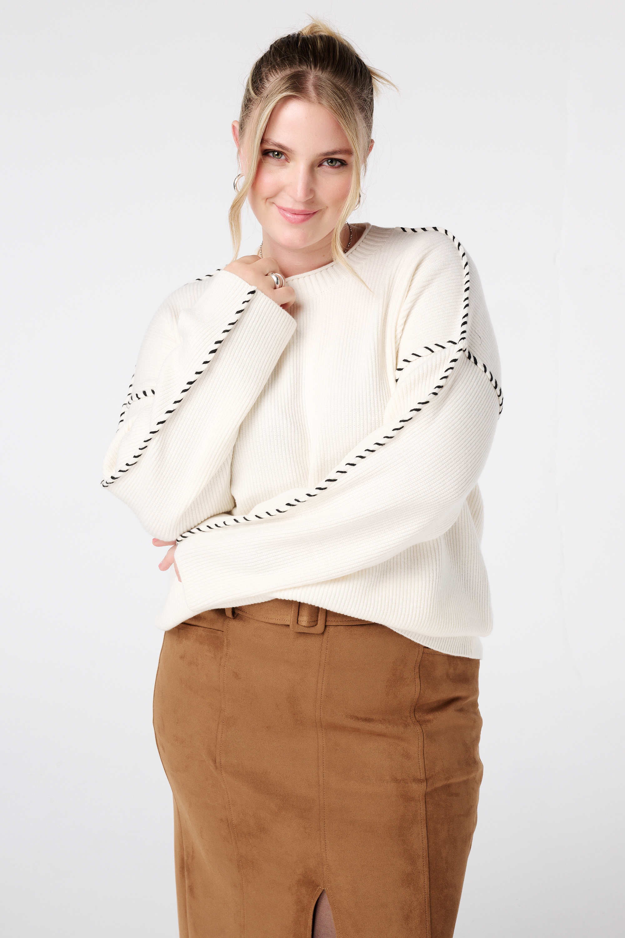 Trui met siernaden Cream