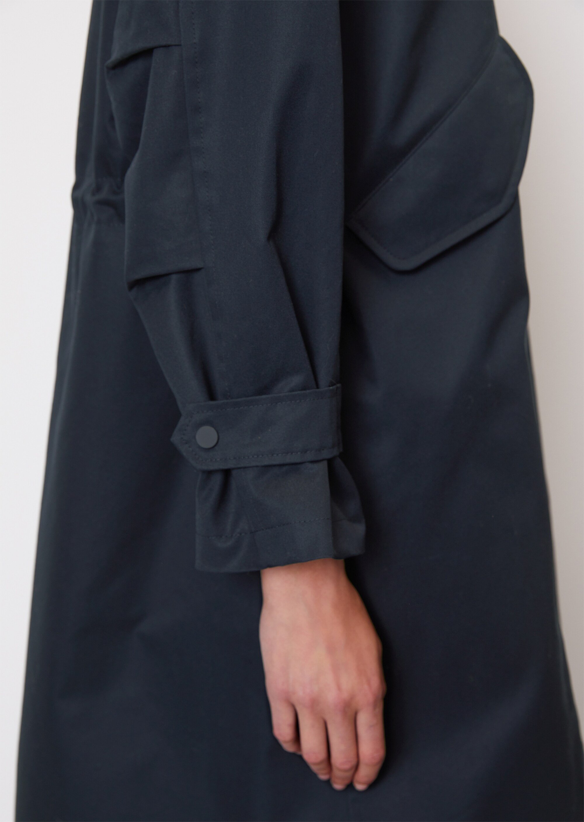 Leicht wattierter Parka mit fixierter Kapuze regular mit wasserabweisender Oberfläche