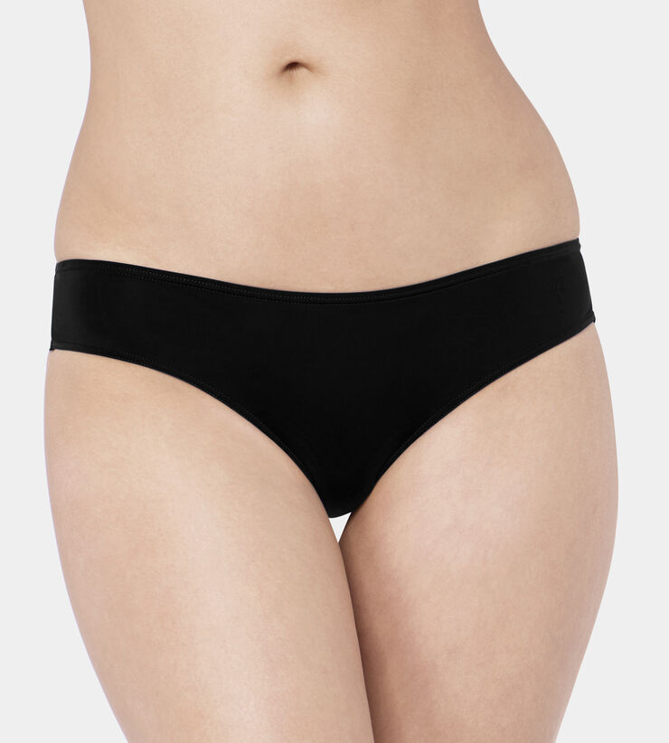 Triumph Lovely Micro Brazilian String Black