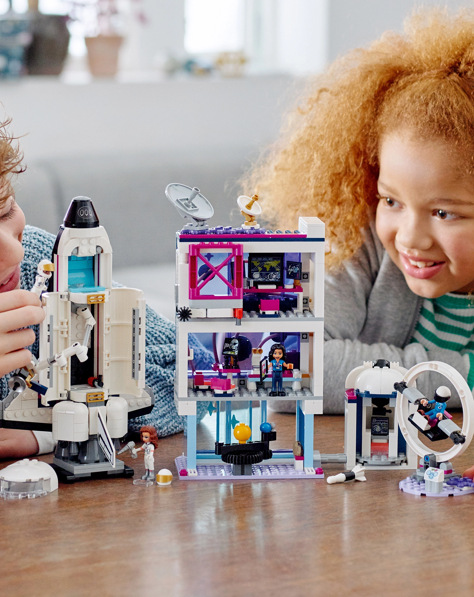 LEGO® Friends 41713 Olivias Raumfahrt-Akademie
