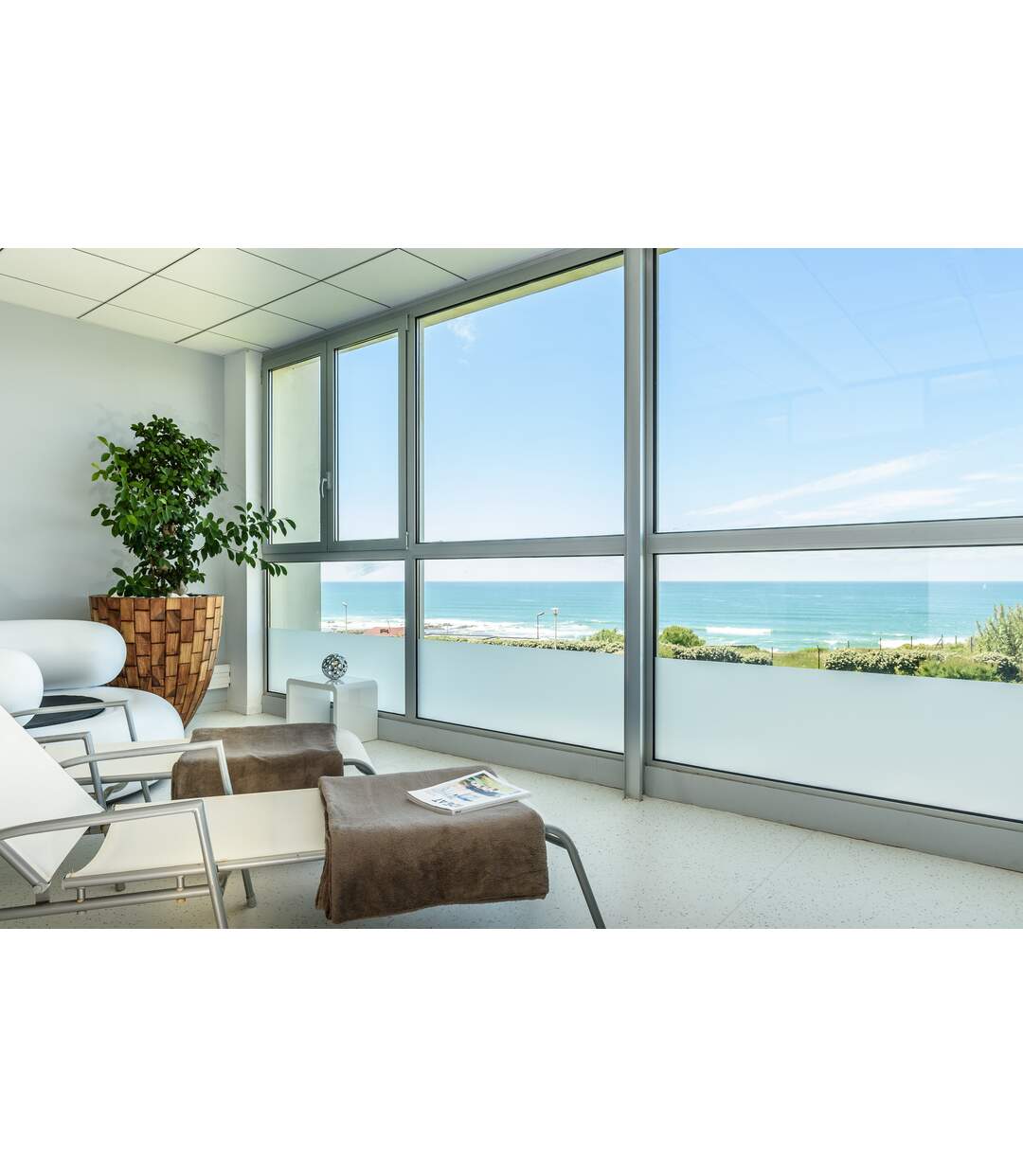 SMARTBOX - Modelage de 25 min avec accès thalasso à Biarritz - Coffret Cadeau Bien-être