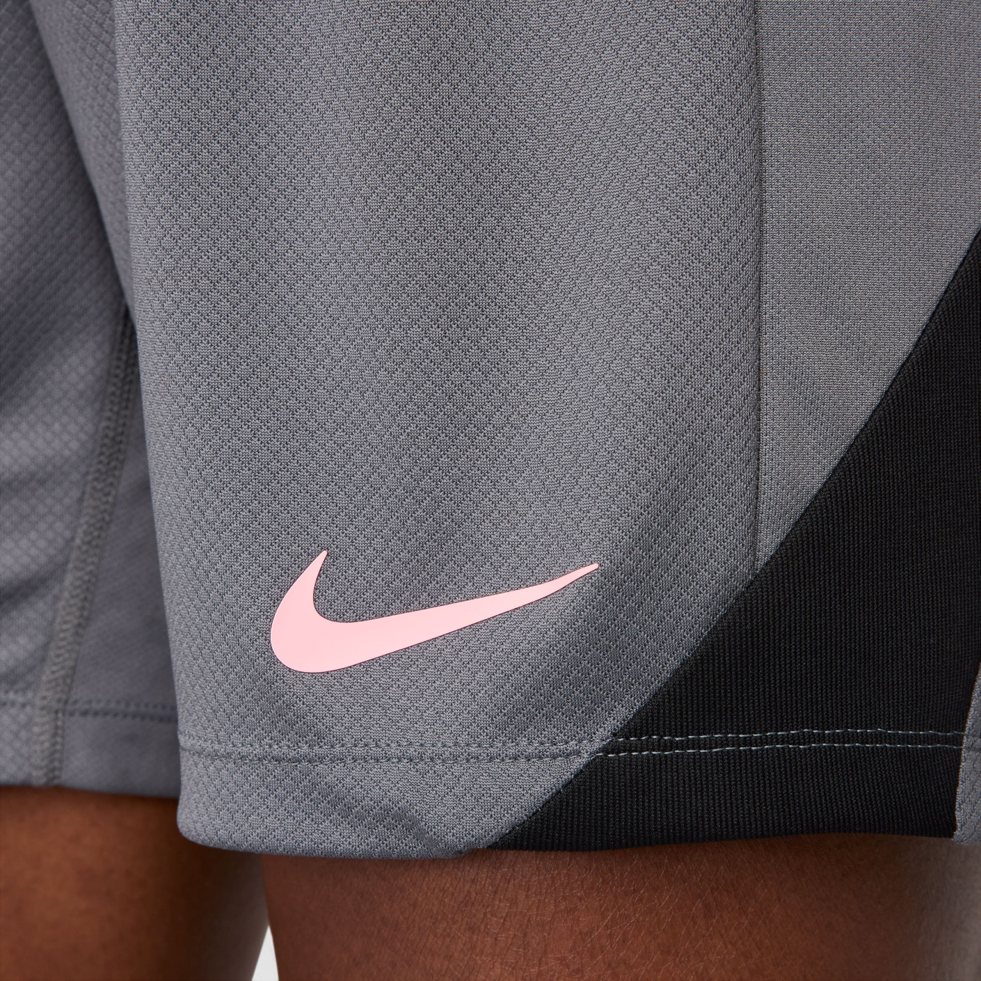 Nike Strike Trainingsbroekje Dames Grijs Roze