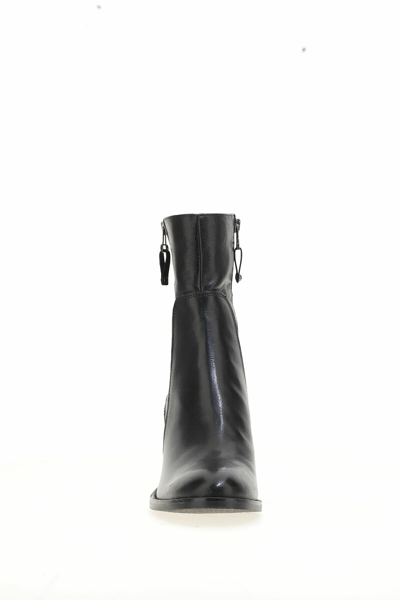 MJUS<br>Botas de cano curto em couro ultramacio