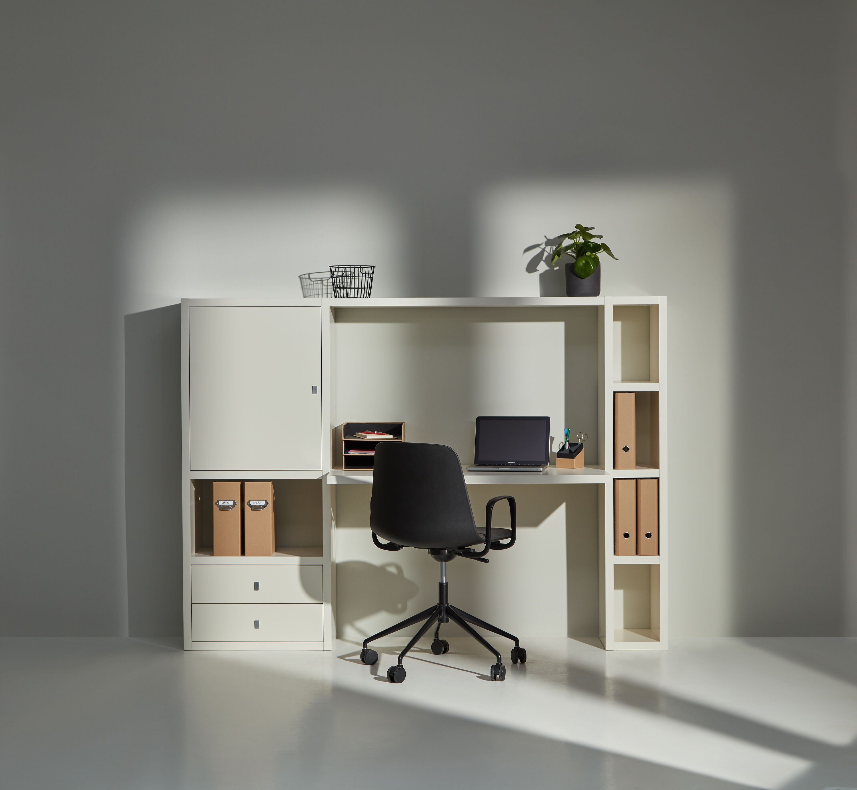 MUSK Bürostuhl - Schwarz / B: 65.5 cm x T: 65.5 cm x H: 84.5 cm