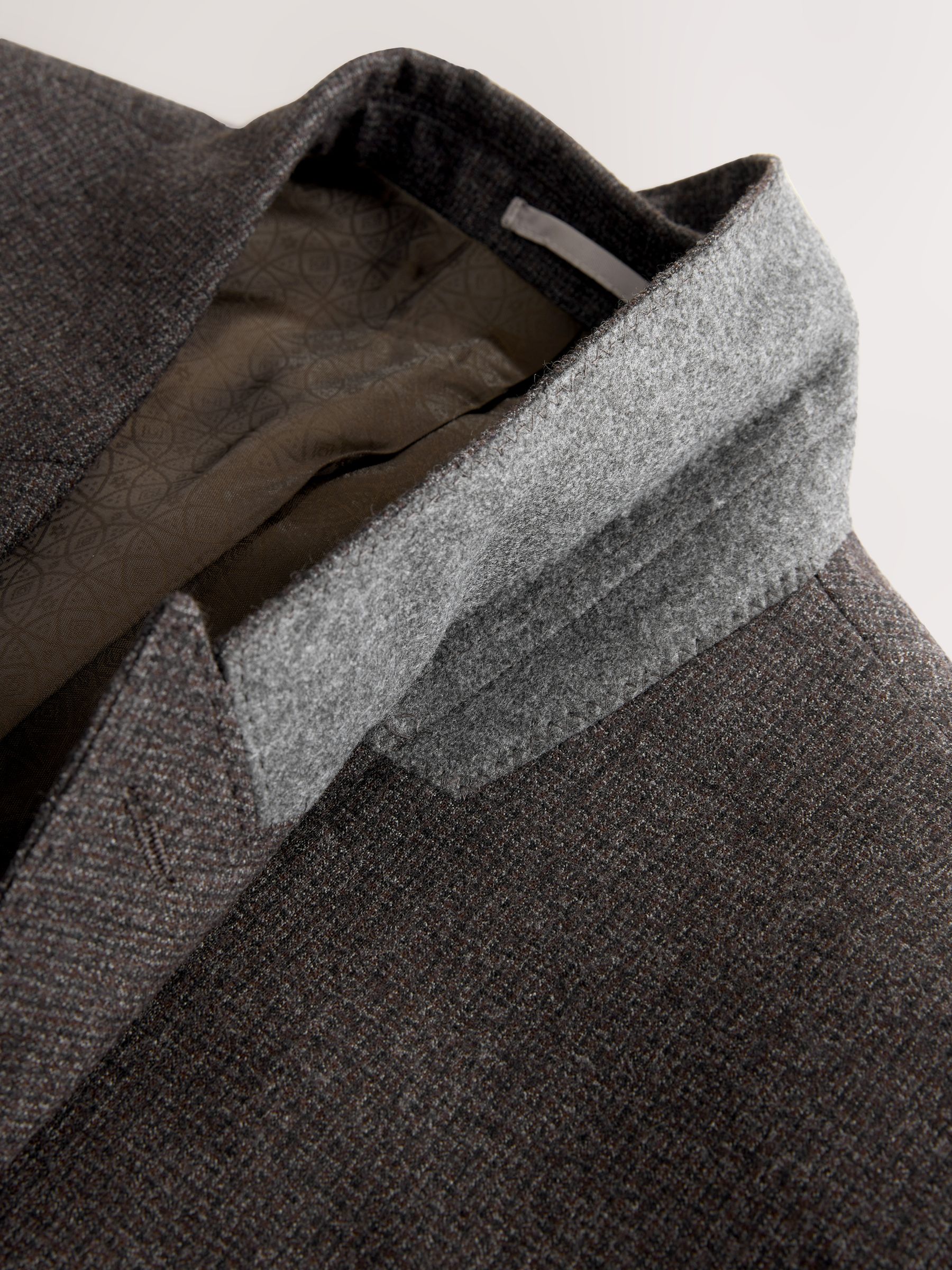 Bruin - Slim Fit Signature Cerruti Italian Wool Puppytooth Suit Jacket