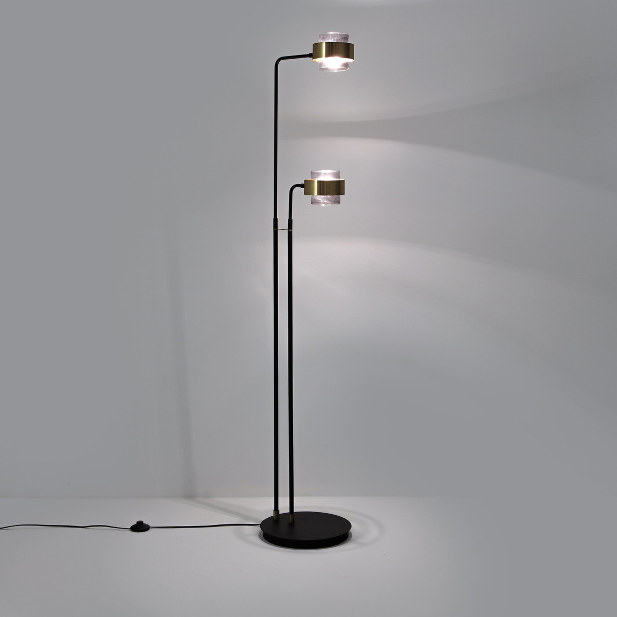 LA REDOUTE INTERIEURS<br>Luminária de chão com 2 braços, vidro e metal, Botello