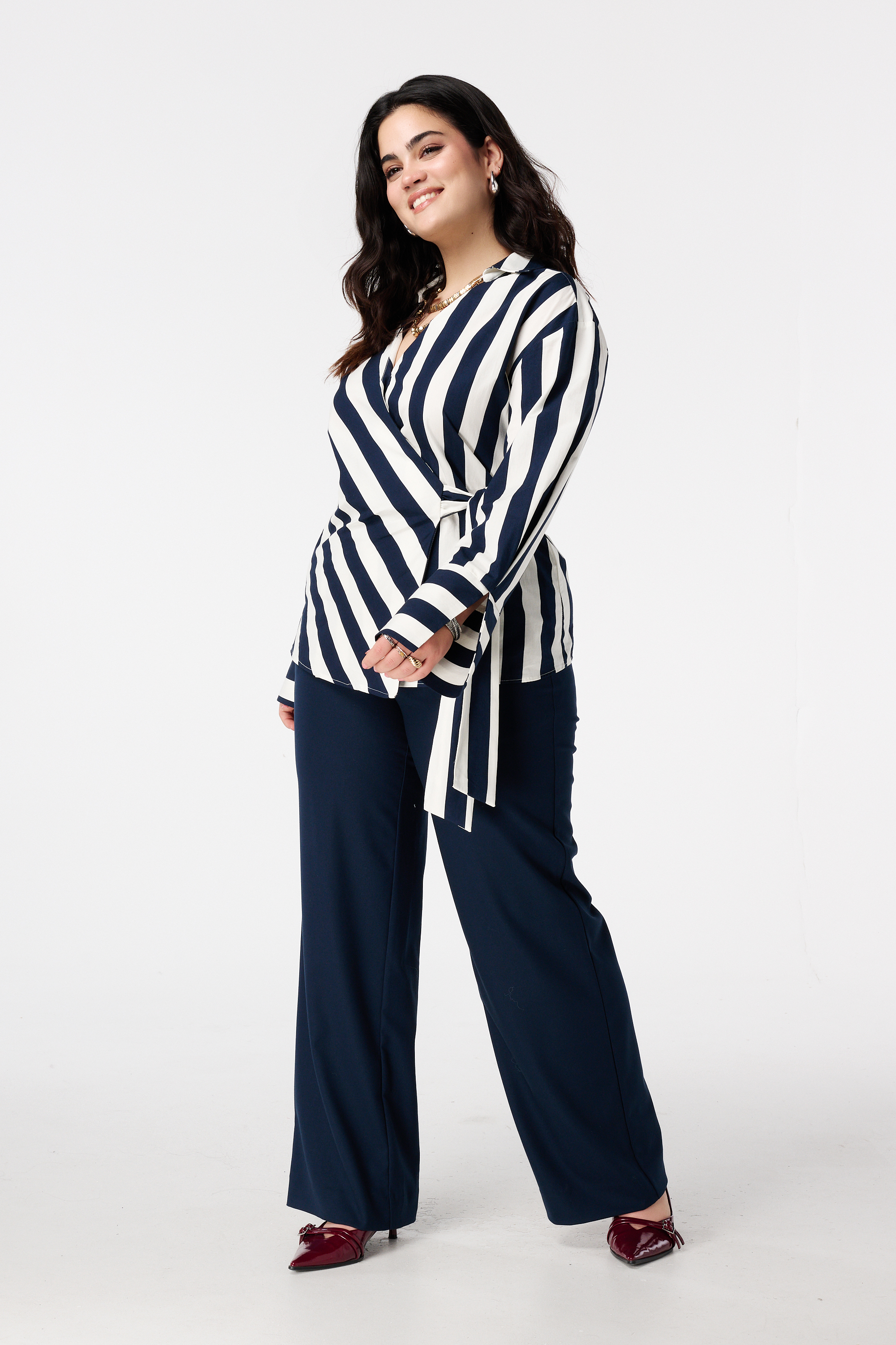 Overslagblouse met V-hals en strikdetail Multi blue
