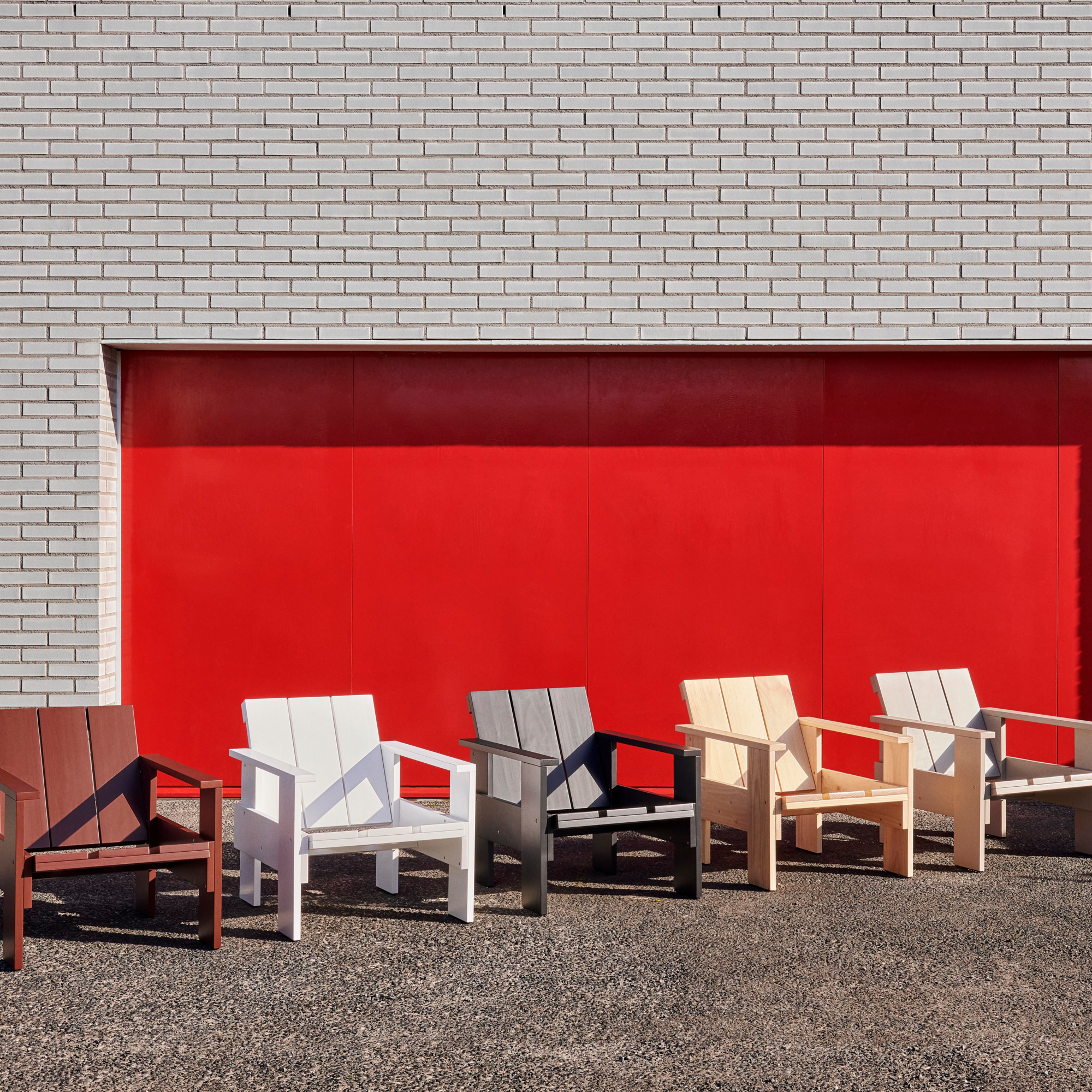 Loungestoel Crate Pinewood gelakt