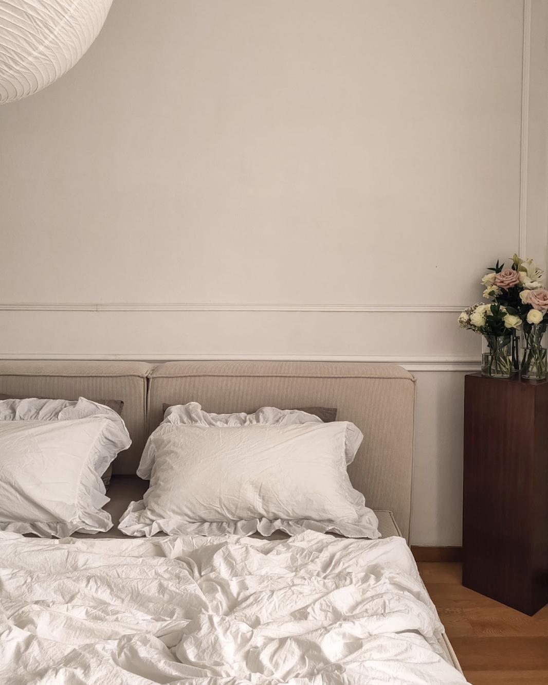 Bed Corduroy LINARDS 180 x 200 cm Beige