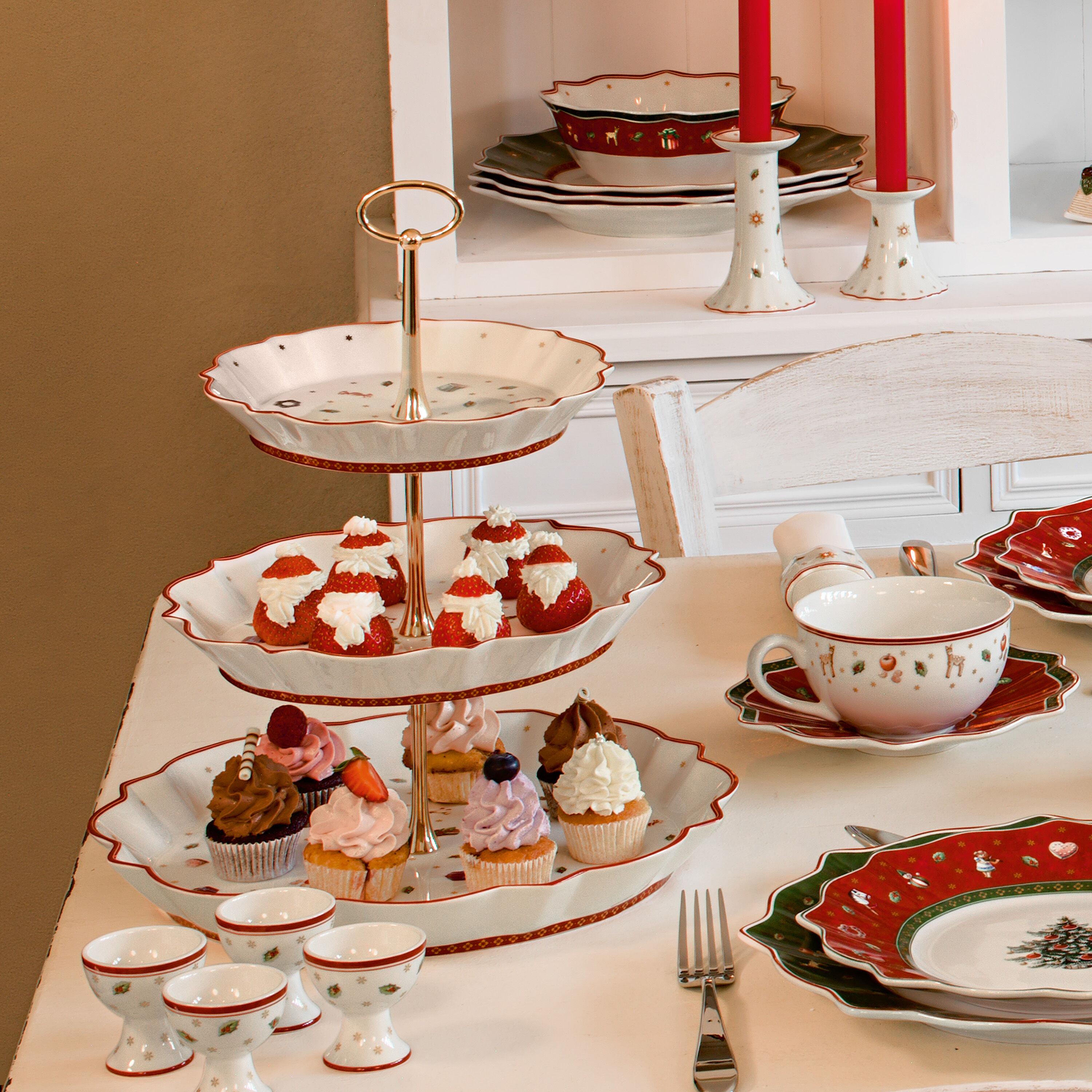Toy's Delight 3 Tier Stand Red