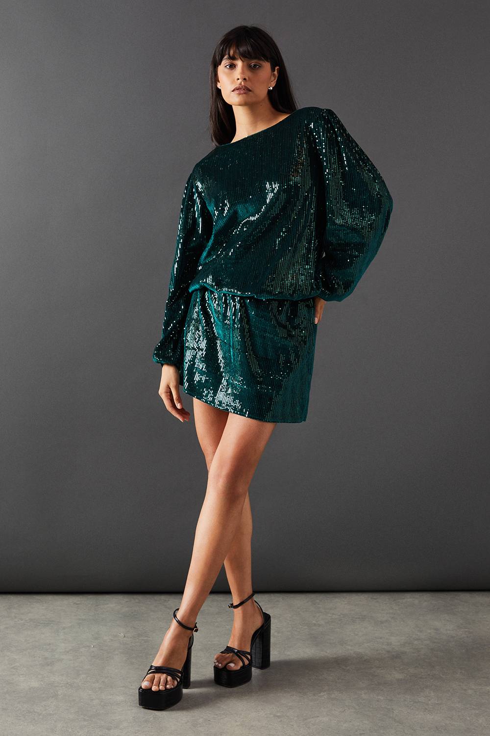 Warehouse Robe Mini à Manches Longues Blouson en Velours à Sequins