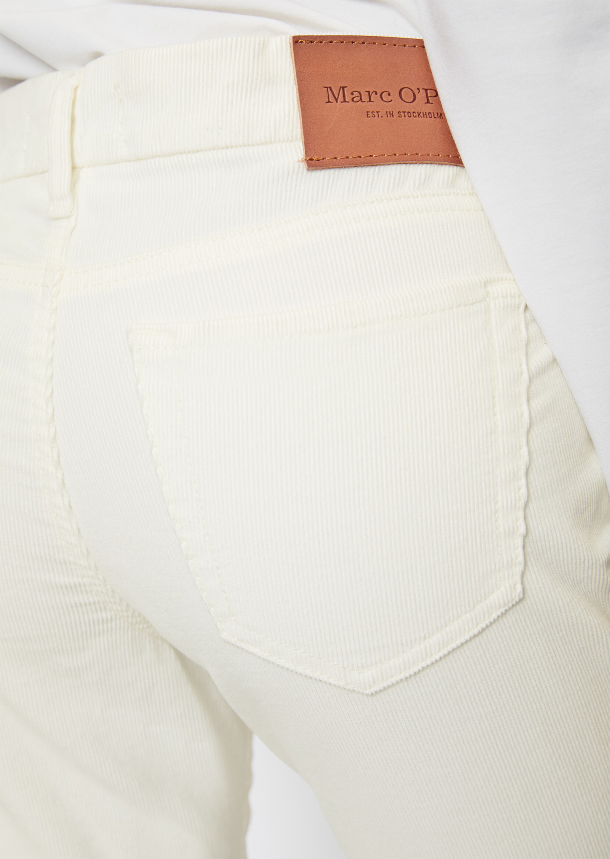 Cordhose Modell ALBY slim aus Organic Cotton-Stretch