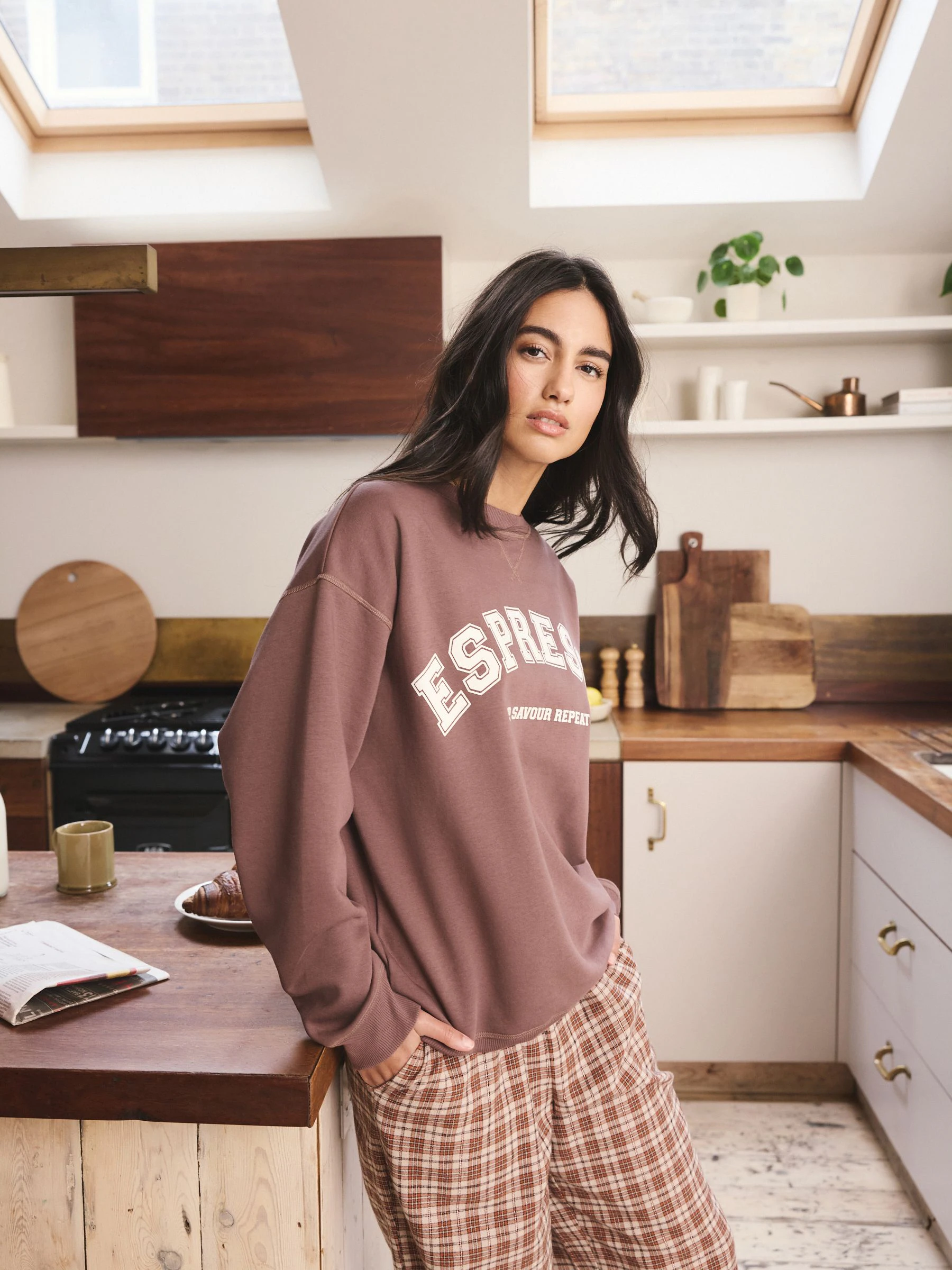 Espresso-bruin - Pyjama van sweatshirt en flanel