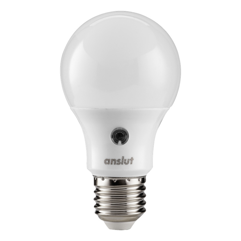 Normalpære med skumringssensor LED E27 4,9 W 470 lm
