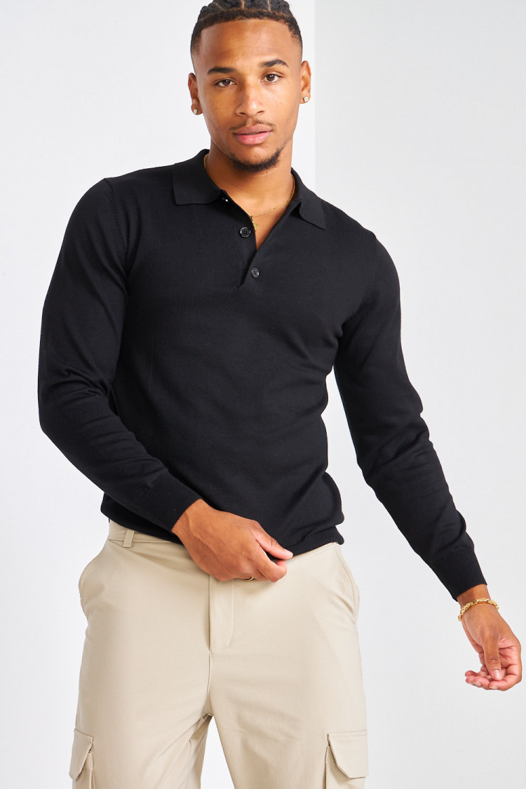 Pull léger noir à boutons