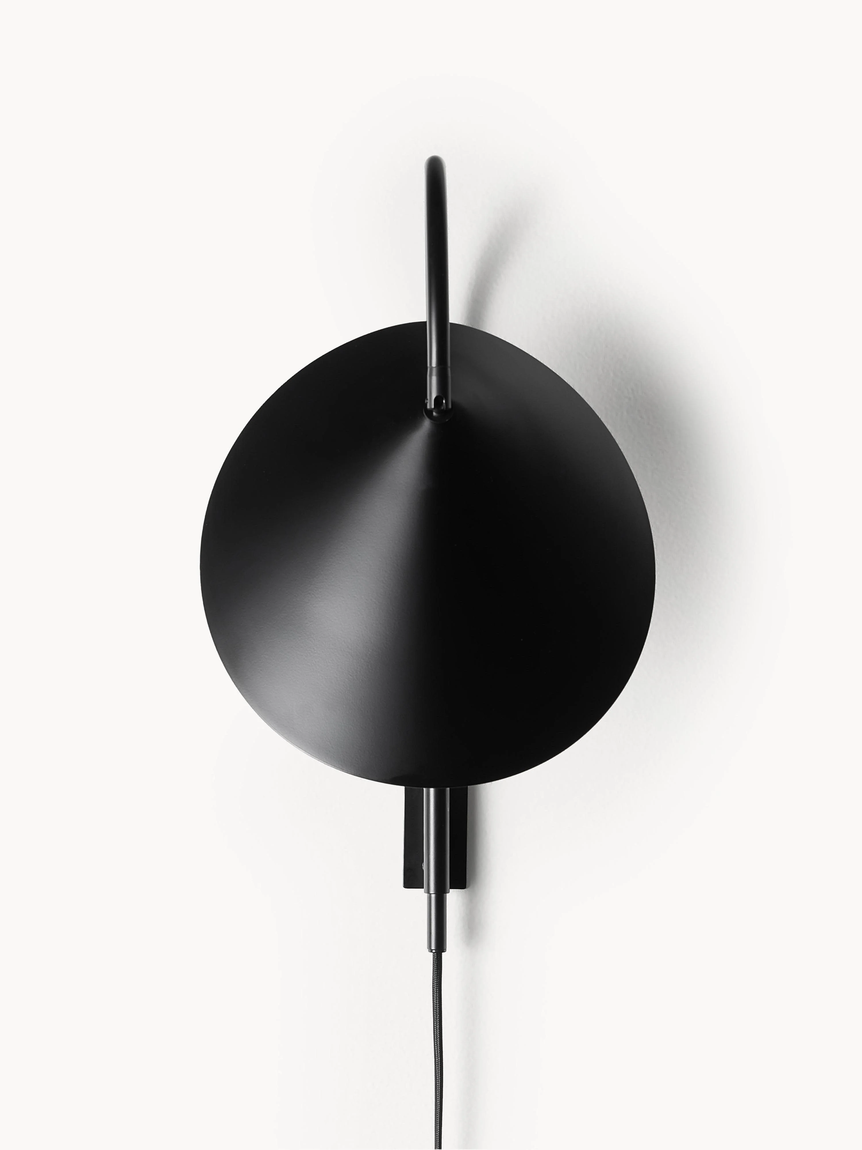 Grote wandlamp Arum met stekker, verstelbaar