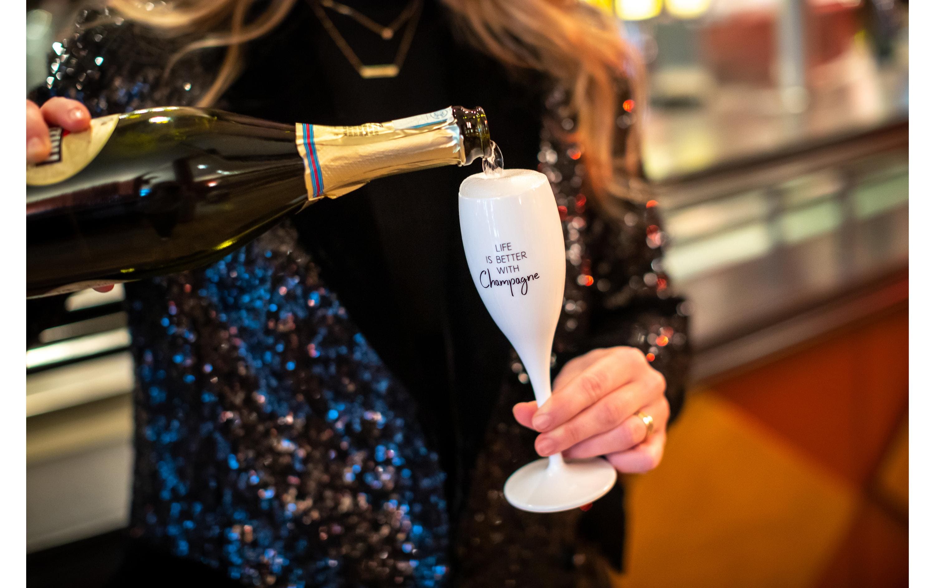 Sektglas Superglas Life is better 100 ml, 1 Stück, WeissGlas geeignet für Champagner oder Schaumweine