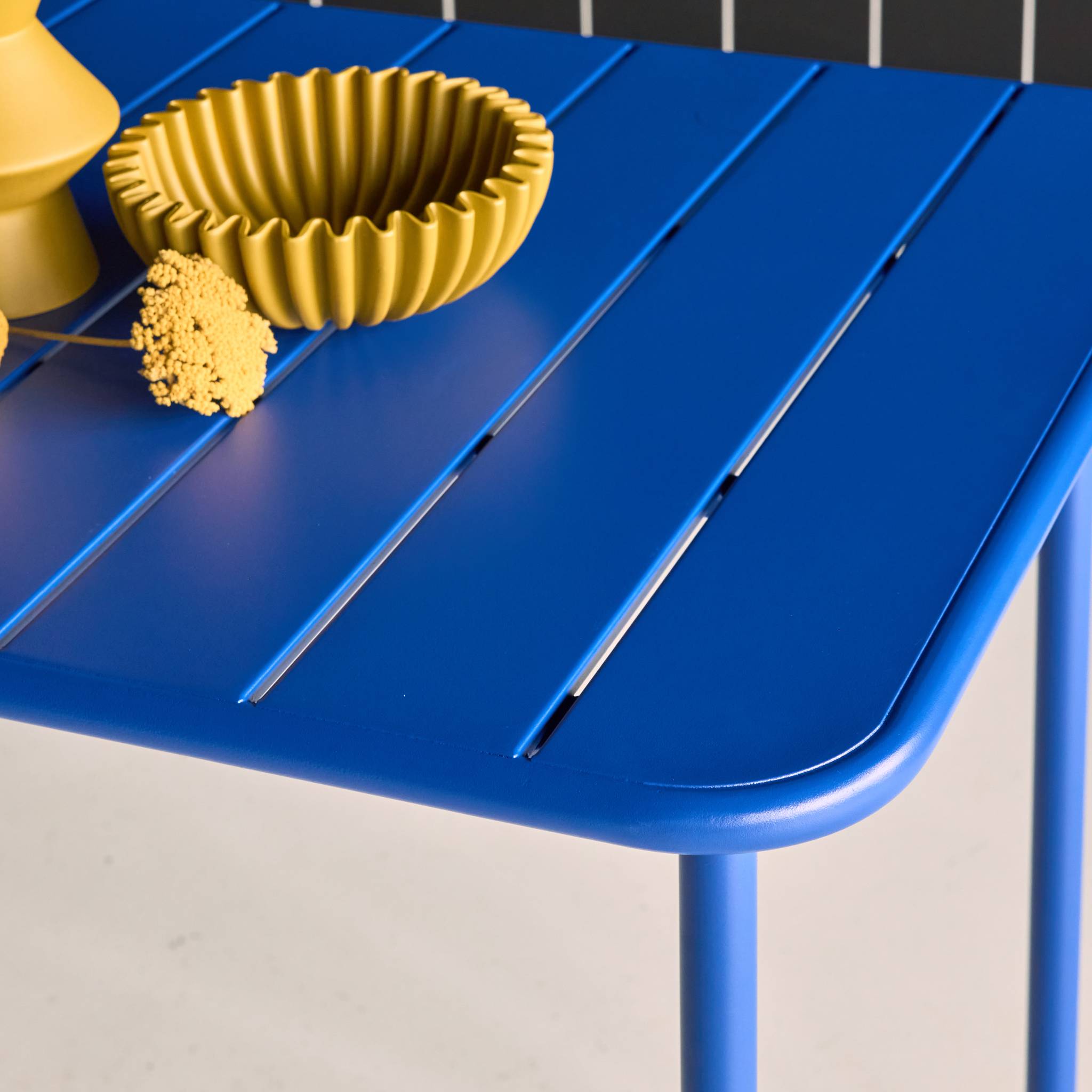 sweeek - Tuintafel met 8 stoelen metaal