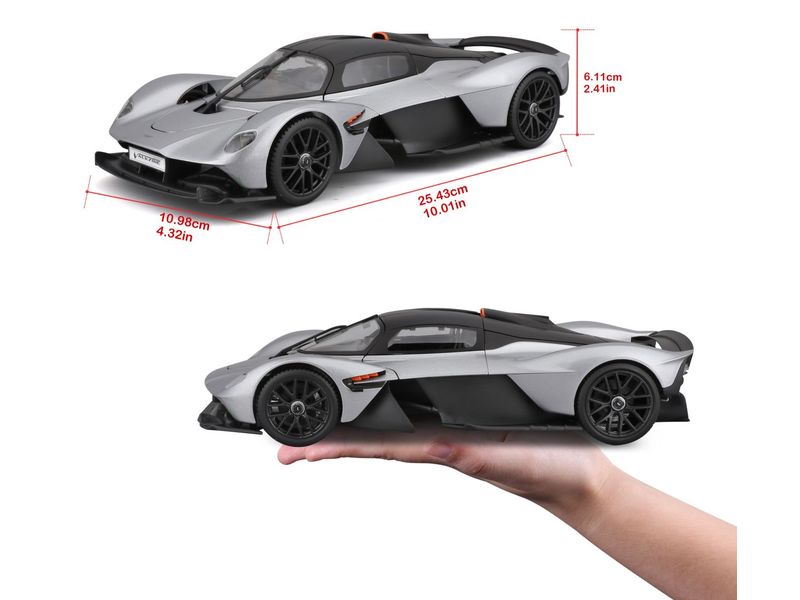 Maisto Sportwagen Aston Martin Valkyrie 2022 1:18 , Silber Sammlermodell im Massstab 1:18