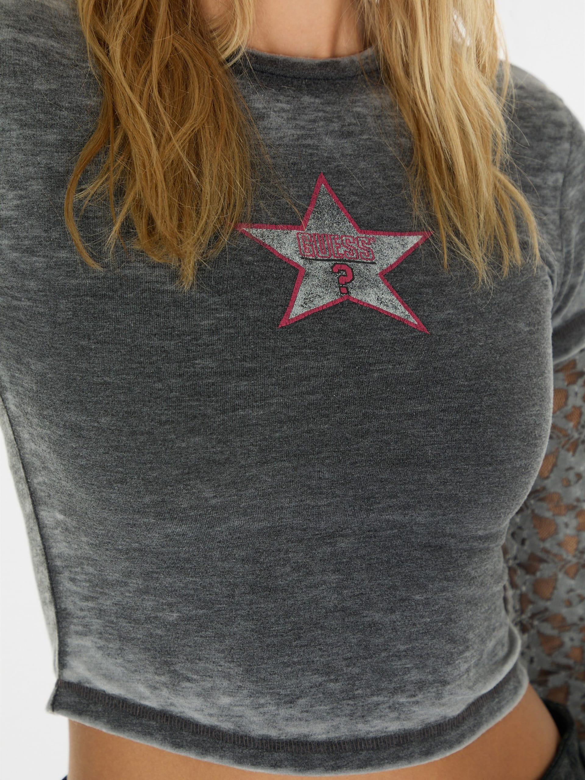 camiseta vintage de renda em camadas