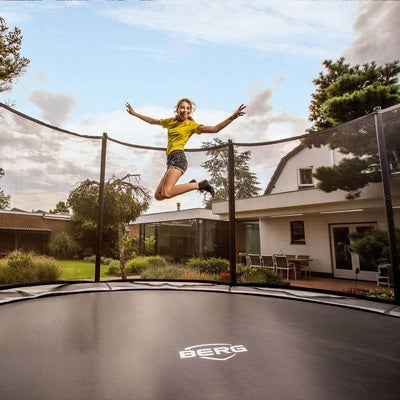 BERG Favorit Regular Trampoline 380 inkl. Comfort Sikkerhetsnett, Grå