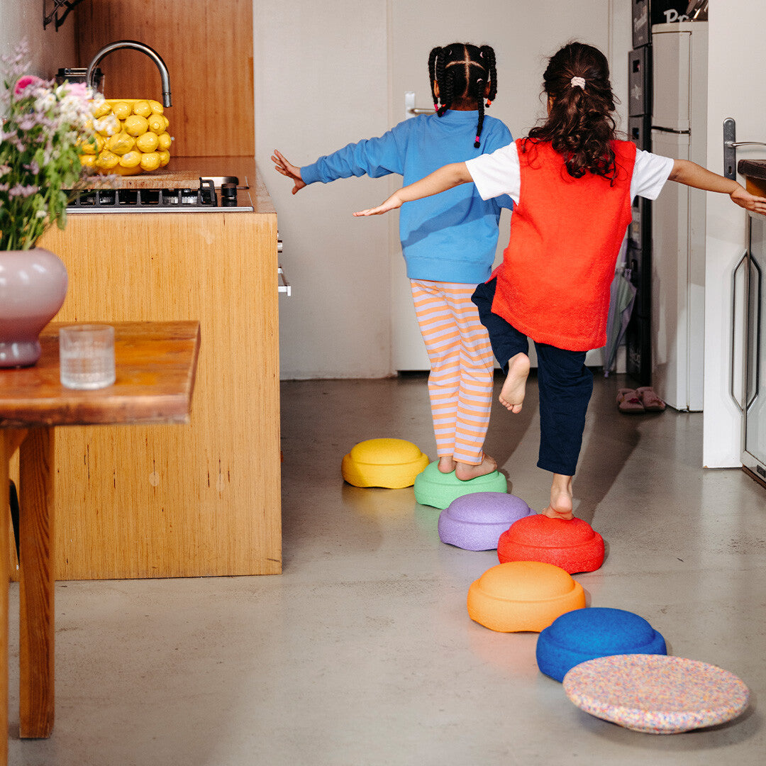 Stapelstein rainbow met super confetti balance board - classic