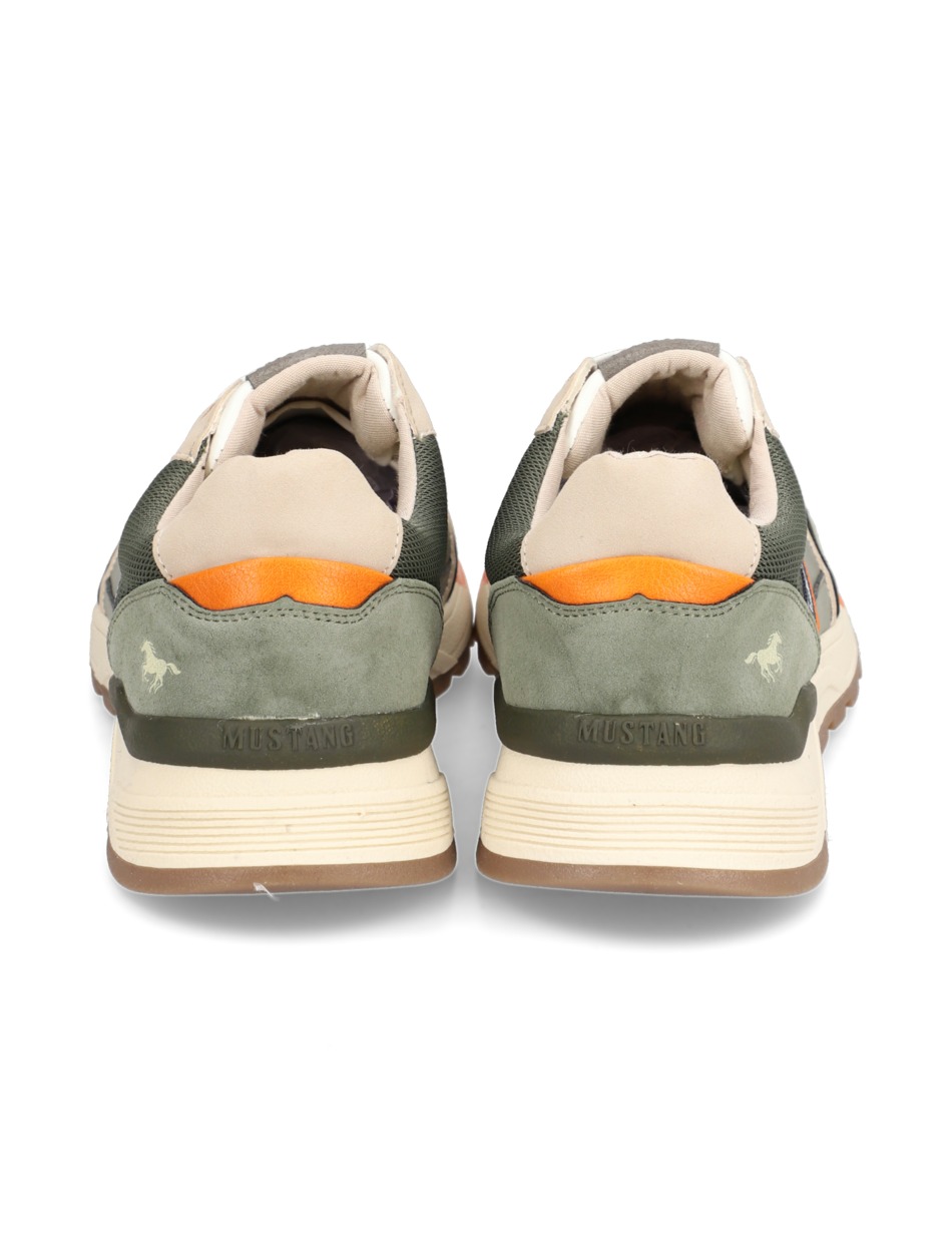 Sneaker