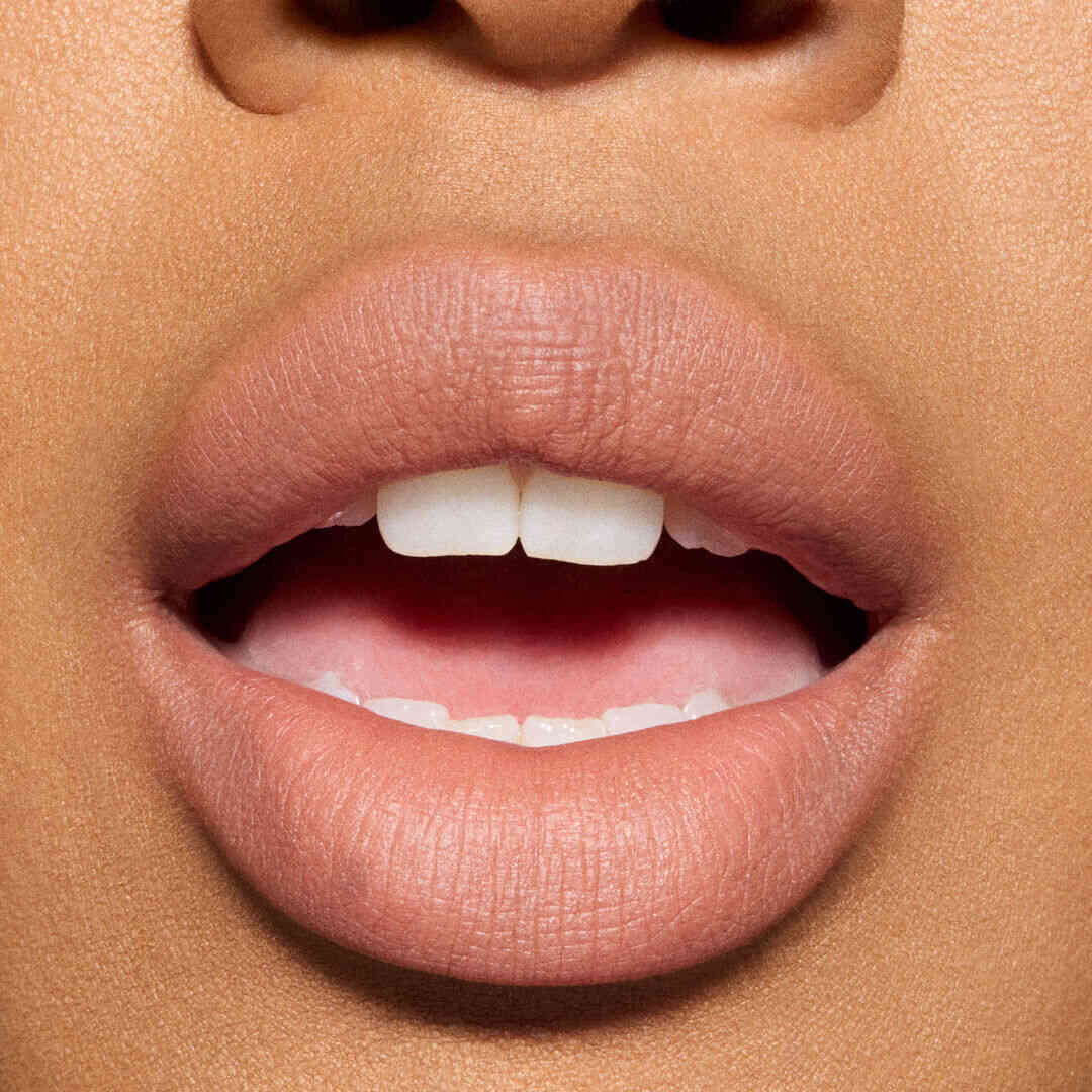 MAC POWDER KISS Hazy Matte Lipstick