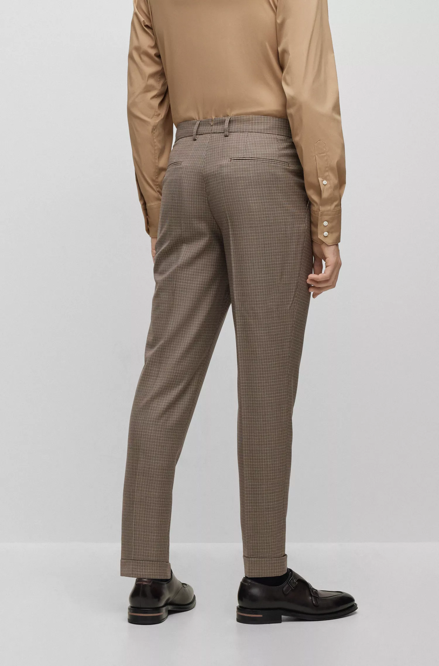Terno BOSS Camel Slim-fit em lã virgem xadrez