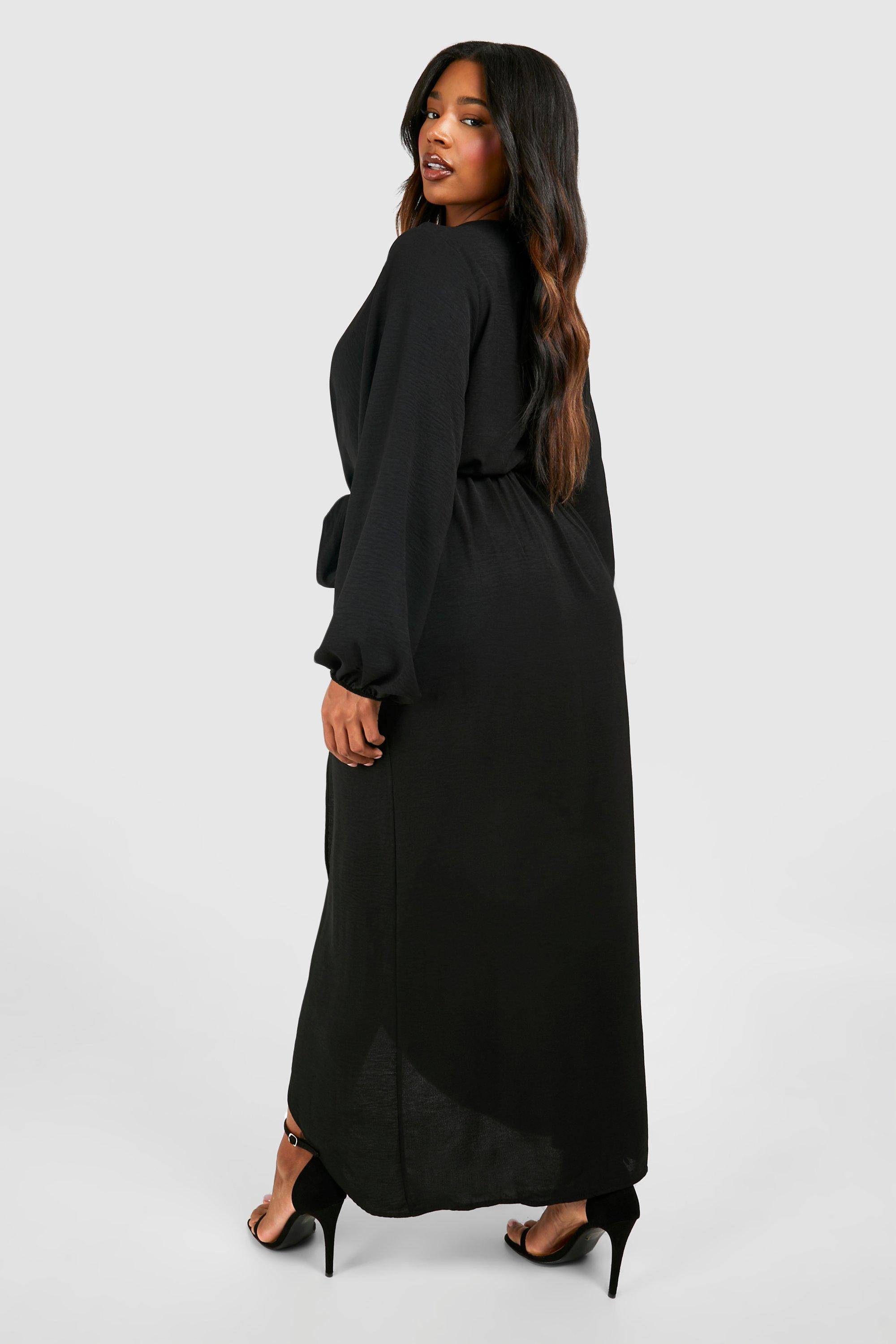 boohoo Grande taille - Robe longue satinée texturée