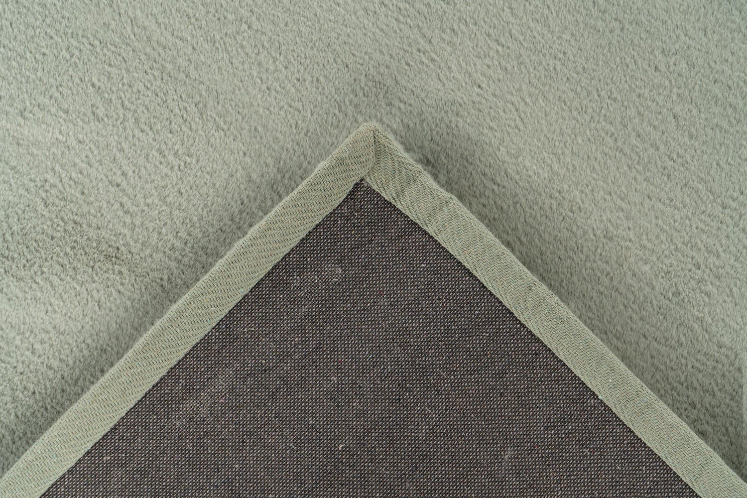 Kortpolig vloerkleed Plushique effen groen 80 x 150 cm