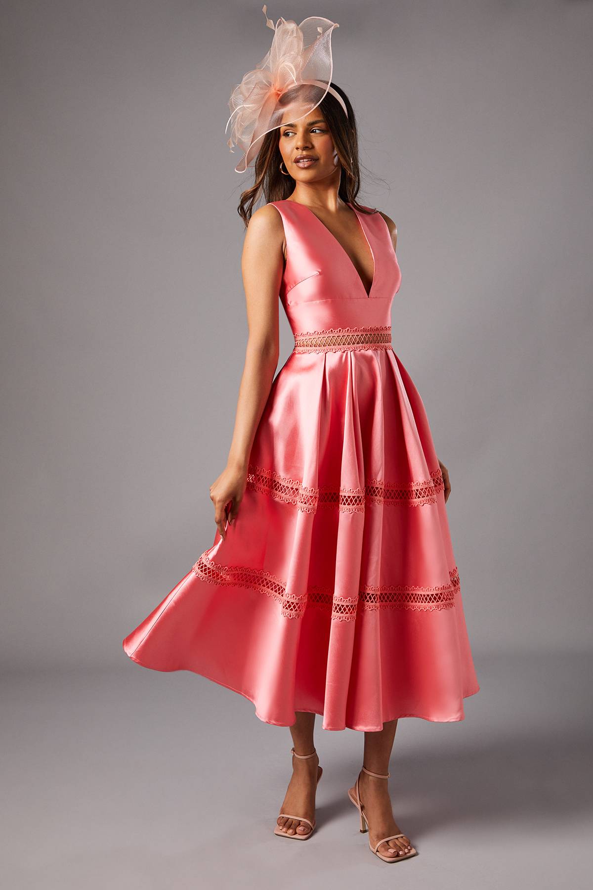 Coast Robe Midi Petite à Encolure Plongeante en Sergé avec Finitions en Dentelle