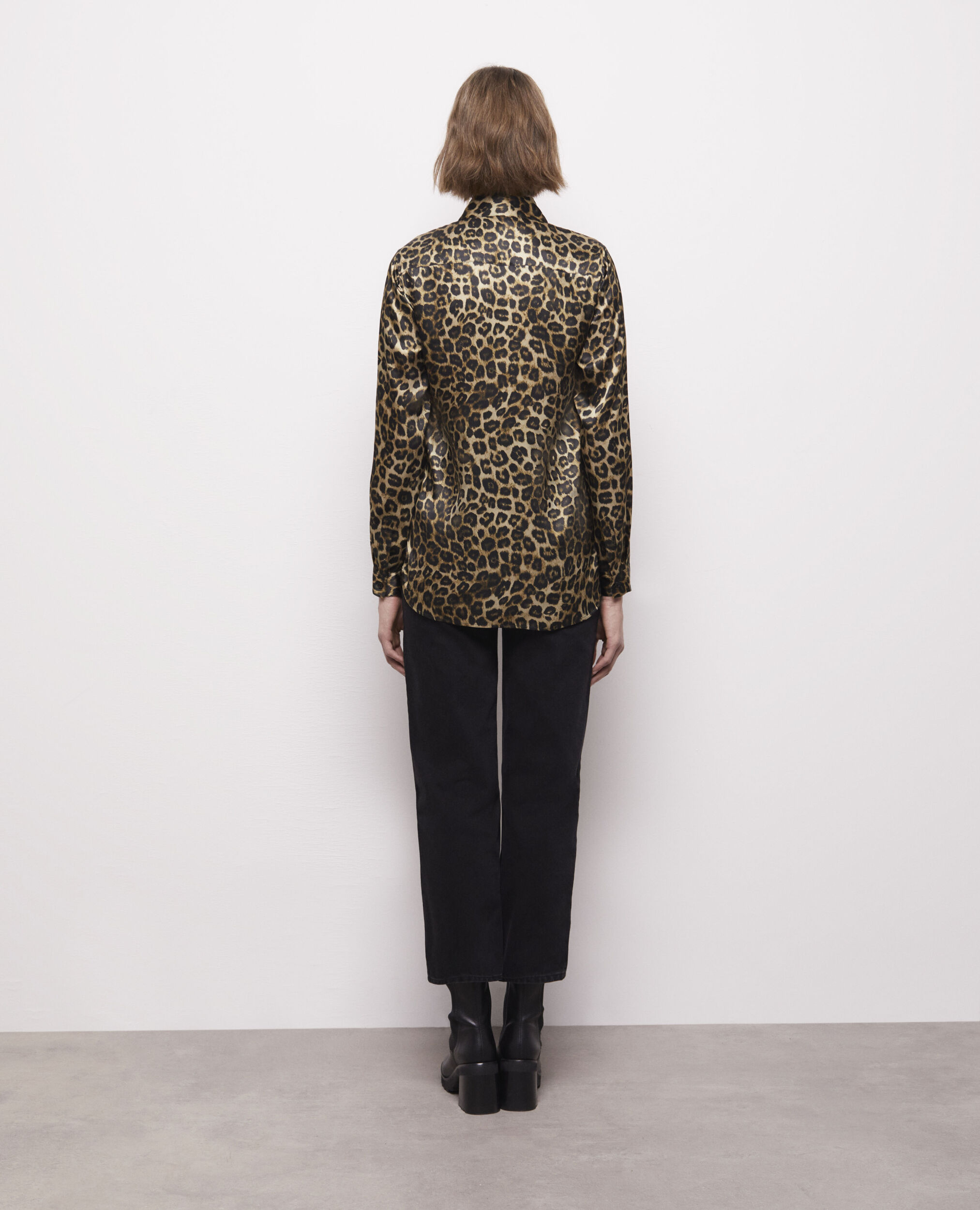 Chemise en soie léopard