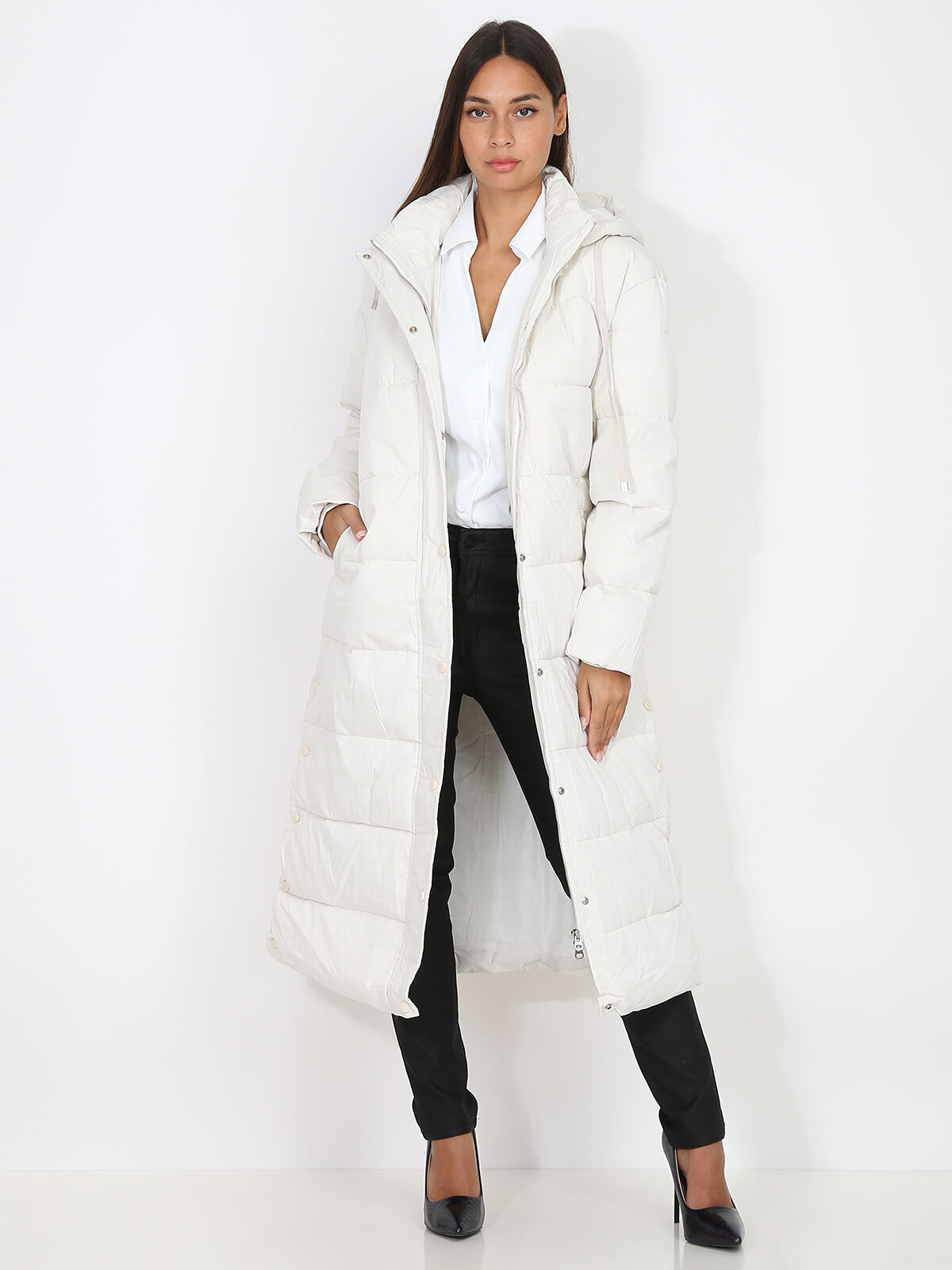 Longue doudoune oversize à capuche- Beige