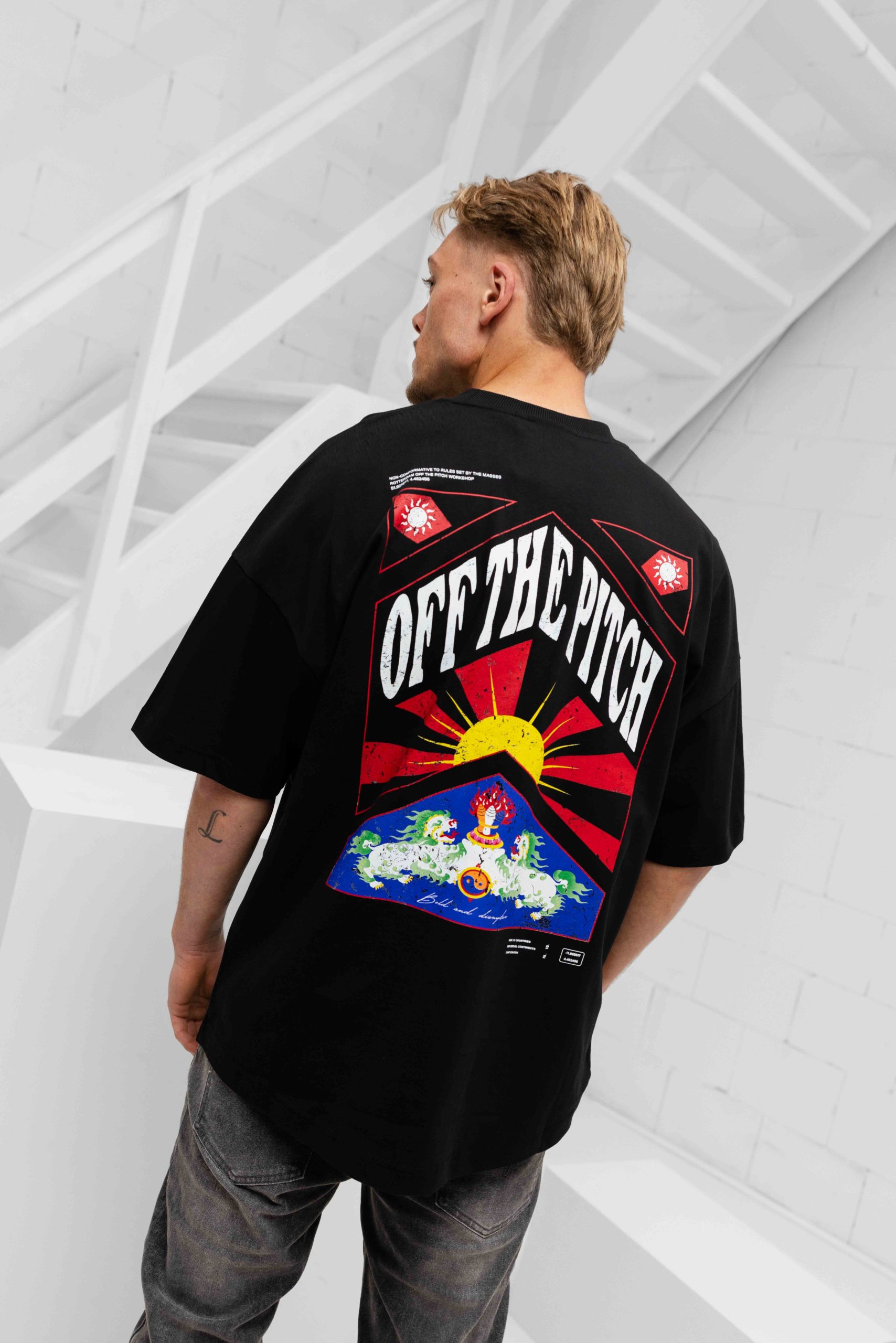 Off The Pitch Season Oversized T-Shirt Heren Zwart