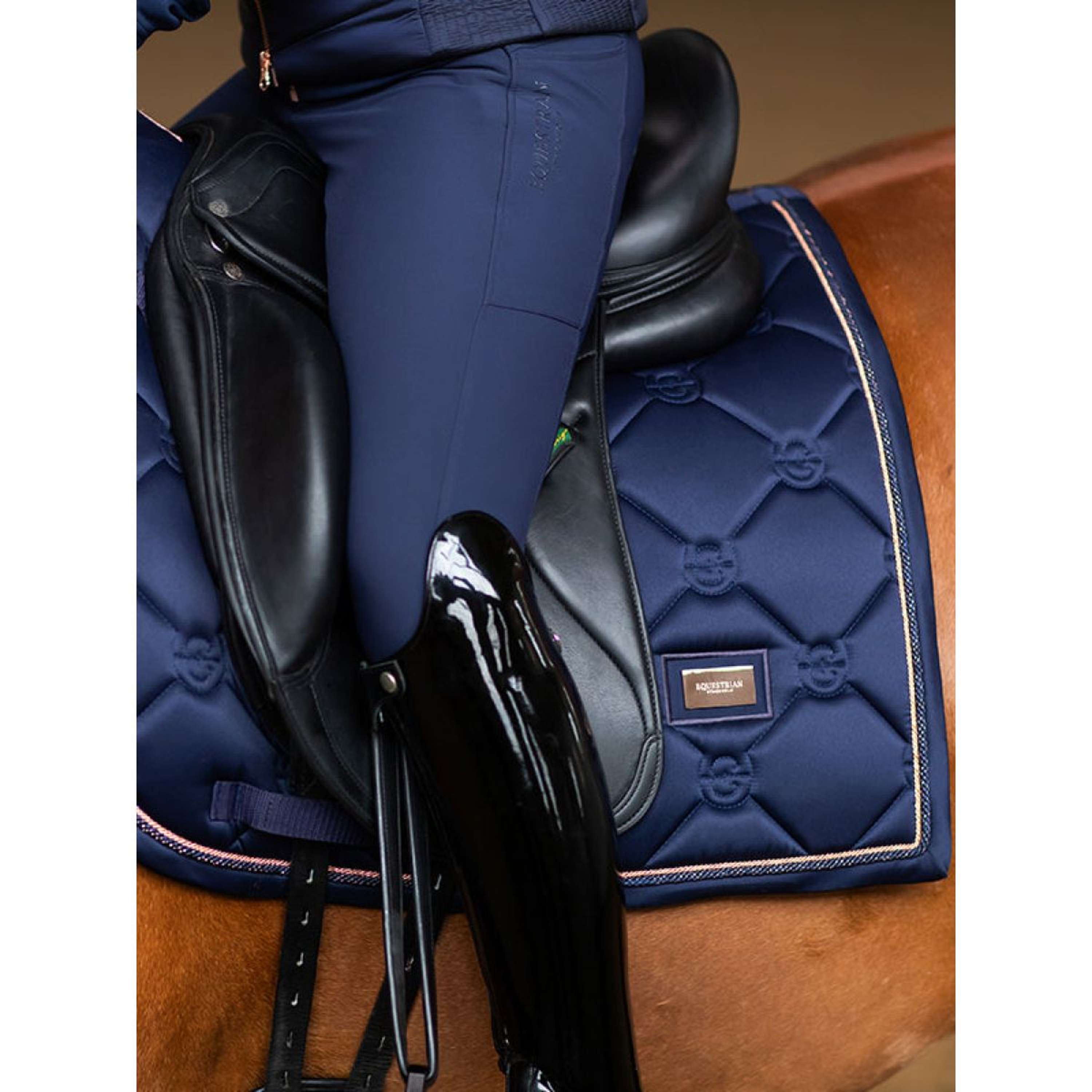 Equestrian Stockholm Zadeldekje Dressuur Lagoon Blush