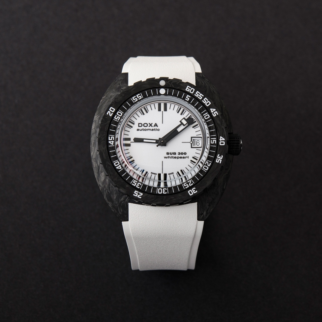 Doxa SUB 300 Carbon Whitepearl